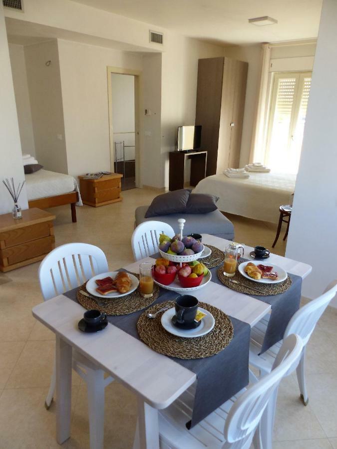 Bed and Breakfast Delle Forche Конверсано Екстер'єр фото